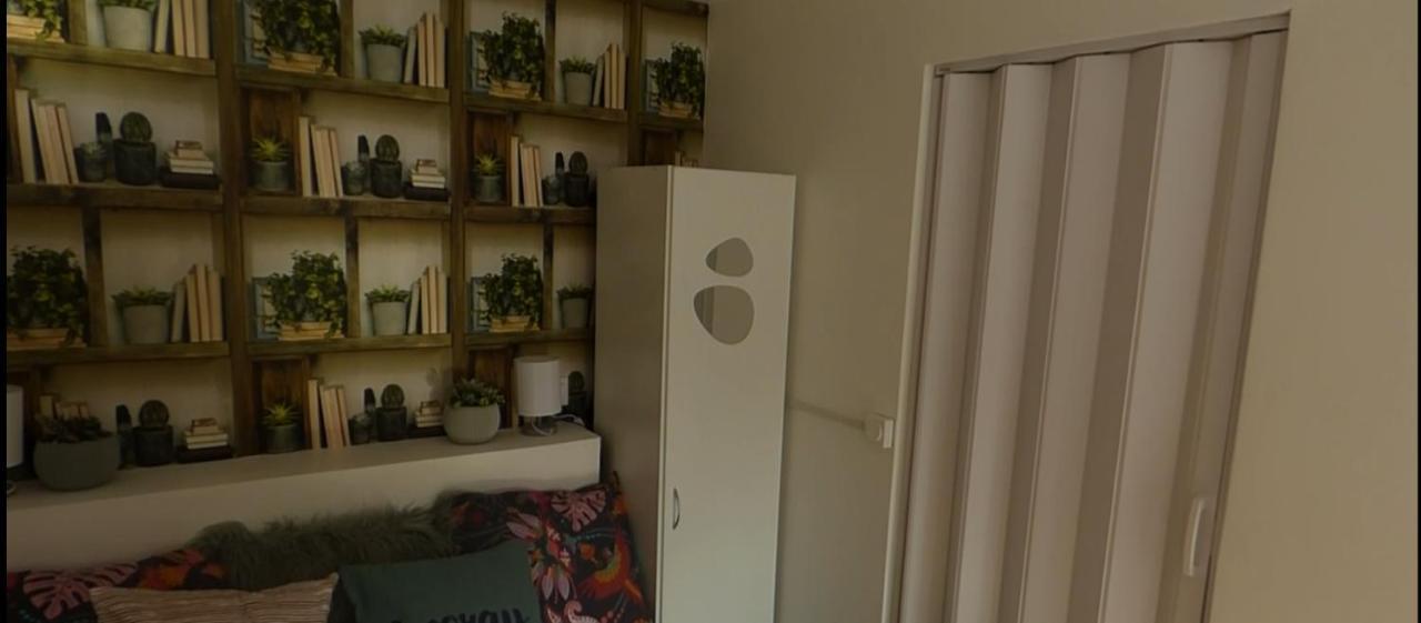 Apartment Climatise, Independant Avec Baie Vitree Et Jolie Terrasse Coulommiers